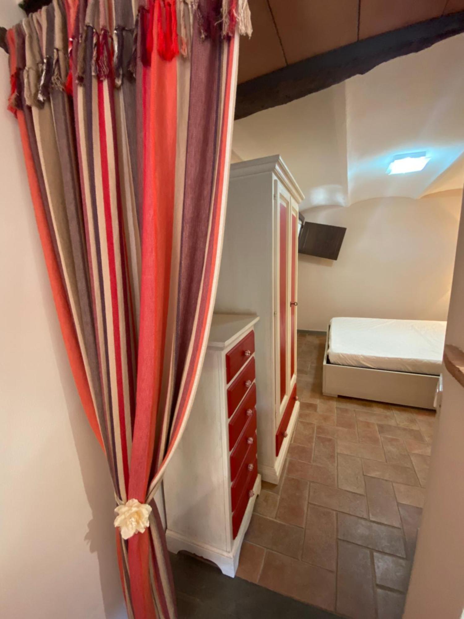 Casa Dell'Angelo Apartment Castelnuovo Magra Bagian luar foto