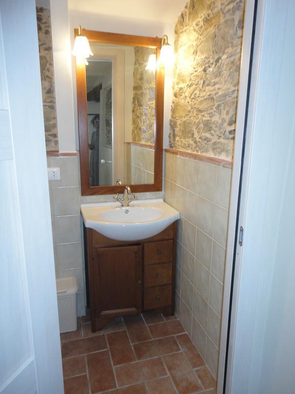 Casa Dell'Angelo Apartment Castelnuovo Magra Bagian luar foto