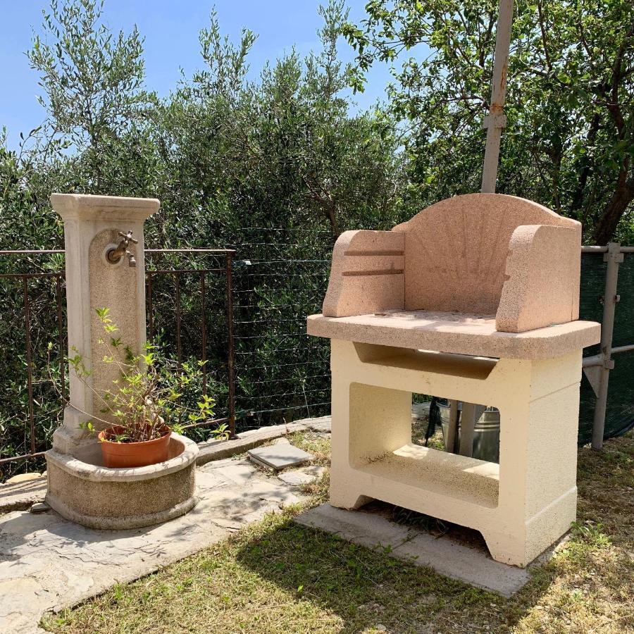 Casa Dell'Angelo Apartment Castelnuovo Magra Bagian luar foto